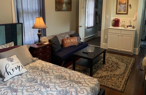 Clifton Forge West Cabaña | Quaint Cottage Nestled in Alleghany Highlands