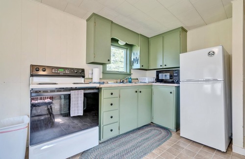 Martinsville Cabaña | Quaint cottage with the charm & tranquility one looks for on the Coast of Maine