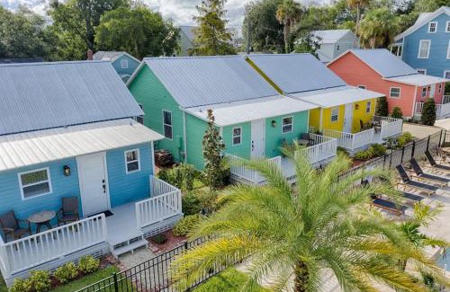 St. Augustine Casa | Quaint Cottage with Private Pool-Walk to Everything