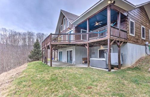 Creston Casa | Quaint Creston Hideaway with Mtn Views and Hot Tub!
