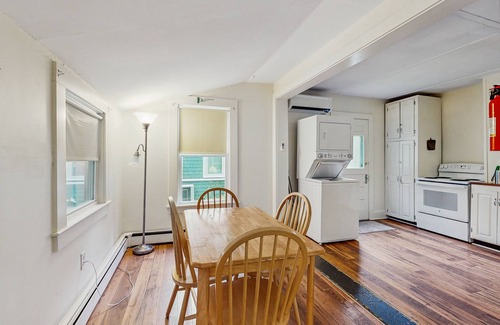 Bar Harbor Cabaña | Quaint Family-Friendly Cottage Near Main Street w/Free WiFi and Partial A/C