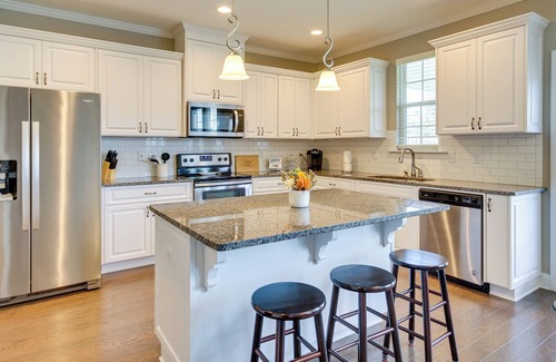 Canterbury Farms Casa | Quaint Grovetown Getaway w/ Private Hot Tub!