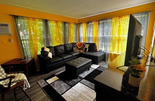 West Trenton Casa | Quaint Historic Colonial in West Trenton Ewing New Jersey