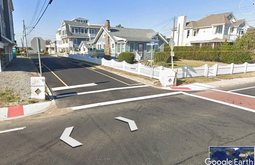 Sea Bright Casa | Quaint Home with Beach Access and NYC views