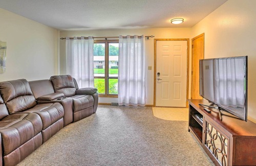 Ida Grove Apartamento | Quaint Ida Grove Apartment Near Creek & Park!