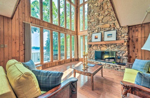Sherrills Ford Casa | Quaint Lake Norman Home with Boat Dock and Grill!