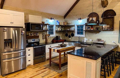 Etta Cabina | Quaint Little Cabin with a view.