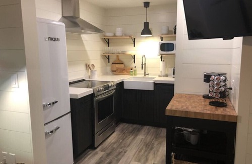 Auburn Apartamento | Vive en el lujo ... ¡Camina hacia el gran juego!
