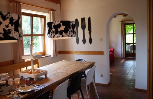 Goldegg Casa | Quaint Mansion near ski bus in Goldegg