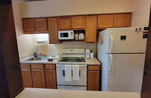 Burnsville Condominio | Quaint Mt. Mitchell Condo