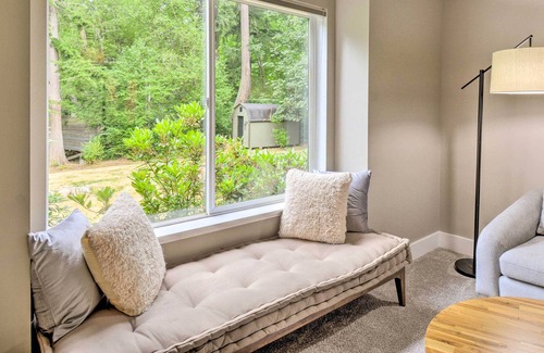 Suquamish Casa | Quaint Northwestern Home w/ Beach Access!