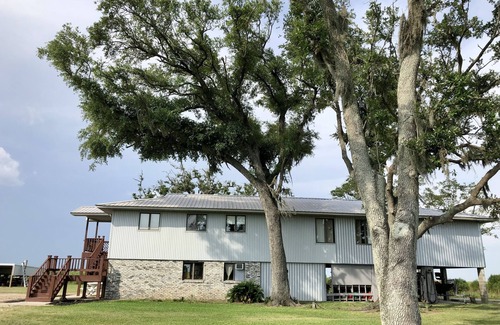 Grand Chenier Apartamento | Quaint, peaceful apt near Rockefeller Refuge/Mermentau river Grand Chenier, LA