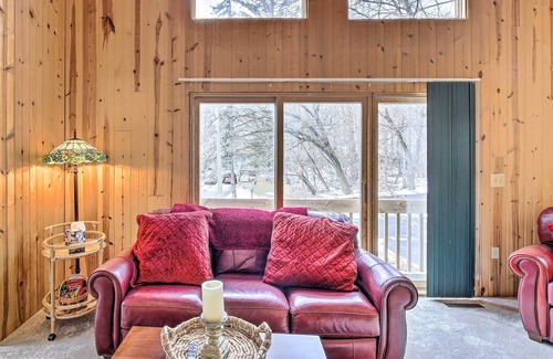 Plymouth Cabina | Quaint Plymouth Cabin - 1 Mi to Road America!