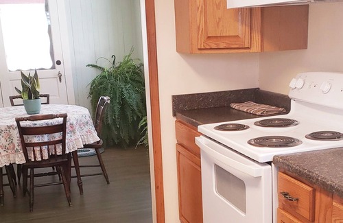 Saylorsburg Casa | Quaint Poconos Bungalow Near Wineries and Hiking LONG TERM ONLY