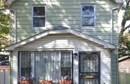 Queens Casa | Quaint private room in charming queens