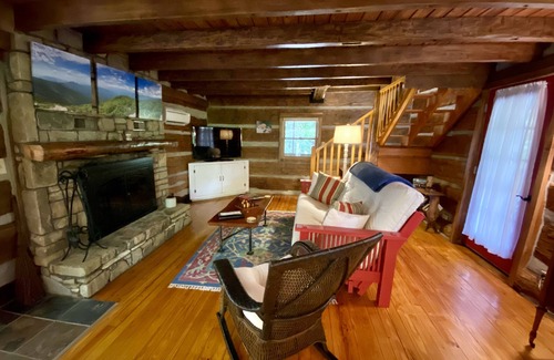 Fairview Cabina | Hermoso retiro de montaña privado aislado a las afueras de Asheville, Carolina del Norte