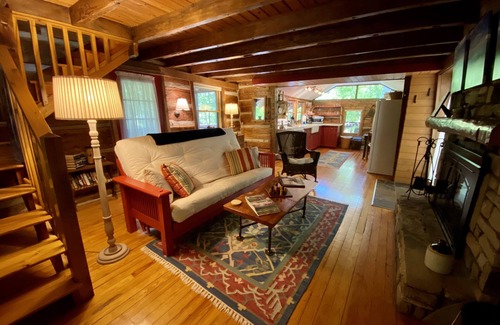 Fairview Cabina | Hermoso retiro de montaña privado aislado a las afueras de Asheville, Carolina del Norte