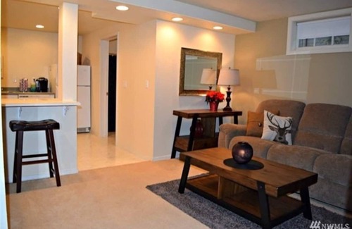 Sammamish Casa | Quaint Sammamish Bungalow
