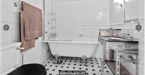 Vollen Villa | Quaint seaside cottage near Oslo