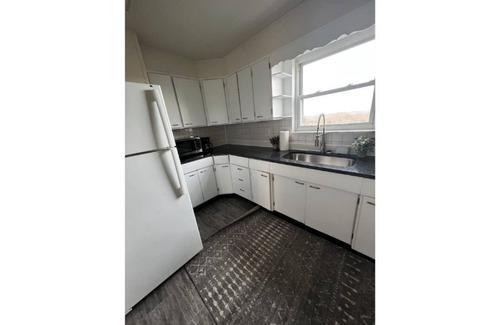 Charleston Apartamento | Quaint South Hills Charmer