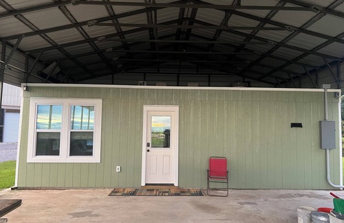 Theriot Apartamento | Quaint studio fishing camp on the bayou