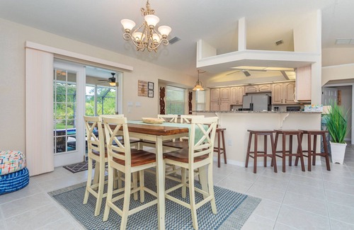 South Gulf Cove Casa | Quaint SW Florida Getaway. Close to Boca Grande