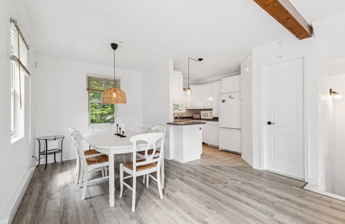 Mont-Tremblant Village Casa | Prime location 4 bdrm/2bath in Old Village - 5 min to slopes! VIP Parking Pass