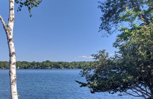 Dexter Cabaña | Quaint Waterfront Maine Cottage