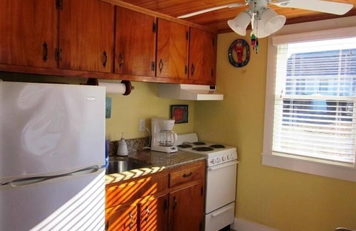 Wellfleet Cabaña | Pintoresco Wellfleeter Cabaña en la playa de Mayo con 400 metros de playa privada