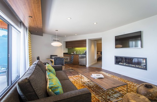Regional District of Nanaimo Hotel | Qualicum Beach Inn