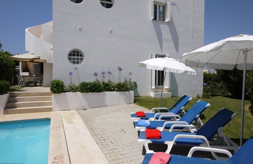 Vale de Carro Villa | Calidad Villa de 4 dormitorios con aire acondicionado, piscina privada, Nr. playa y todo! Todo a poca distancia