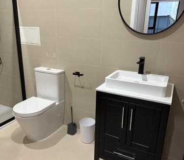 Sheldon Apartamento | Quality City Green Luxury Apts Close to NEC & Airport