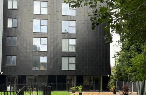 Sheldon Apartamento | Quality City Green Luxury Apts Close to NEC & Airport