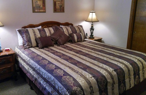 Pinetop Villa | Quality Hill Resort Villa, relájese entre los pinos altos en su villa muy privada