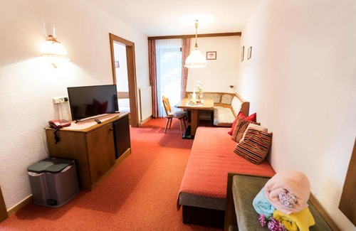 Sankt Anton am Arlberg Hotel | "Quality Hosts Arlberg" Hotel-Gasthof Freisleben