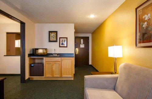 Springfield Hotel | Quality Inn and Suites Eugene - Springfield