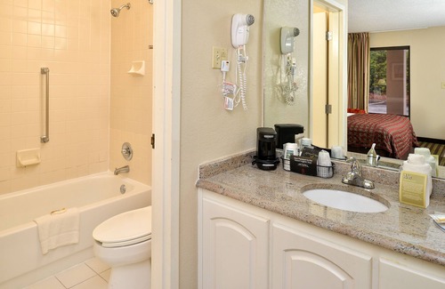Valdosta Hotel | Quality Inn At the Mall - Valdosta