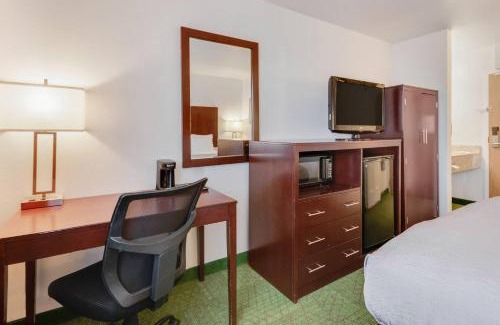 Bozeman Hotel | Quality Inn Belgrade - Bozeman Yellowstone Airport
