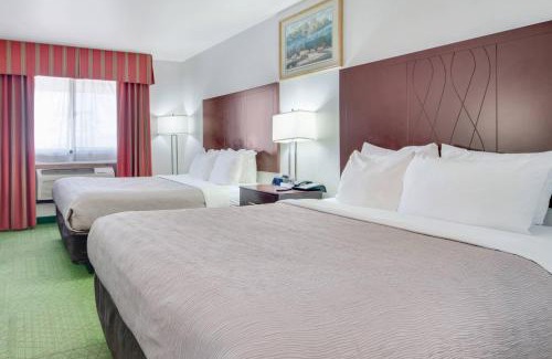 Bozeman Hotel | Quality Inn Belgrade - Bozeman Yellowstone Airport