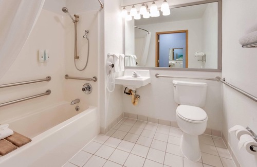 Bozeman Hotel | Quality Inn Belgrade - Bozeman Yellowstone Airport