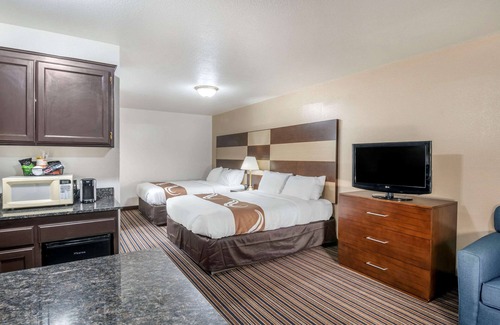 Roseburg Hotel | Quality Inn Central Roseburg