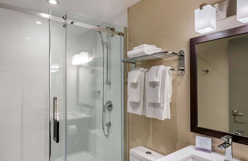 Quartier des Spectacles Hotel | Quality Inn Centre-Ville