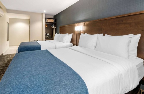Quartier des Spectacles Hotel | Quality Inn Centre-Ville