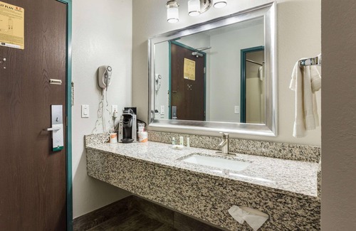 Clare Hotel | Quality Inn Clare