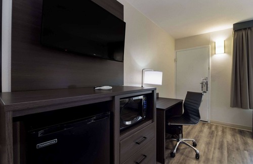 North Charleston Hotel | Quality Inn Coliseum