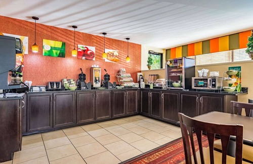 Columbus Hotel | Quality Inn Columbus near Fort Moore