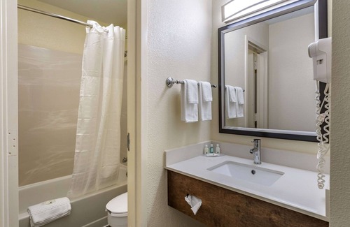 Gwinnett Place Hotel | Quality Inn Duluth - Atlanta Northeast