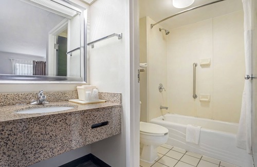Foley Hotel | Quality Inn Foley