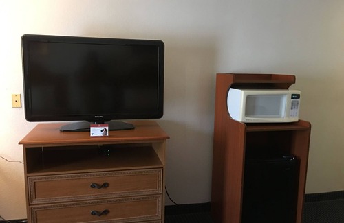 Kalamazoo Hotel | Quality Inn I-94 near Wings Stadium