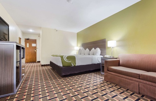 Lincoln Hotel | Quality Inn Lincoln Cornhusker